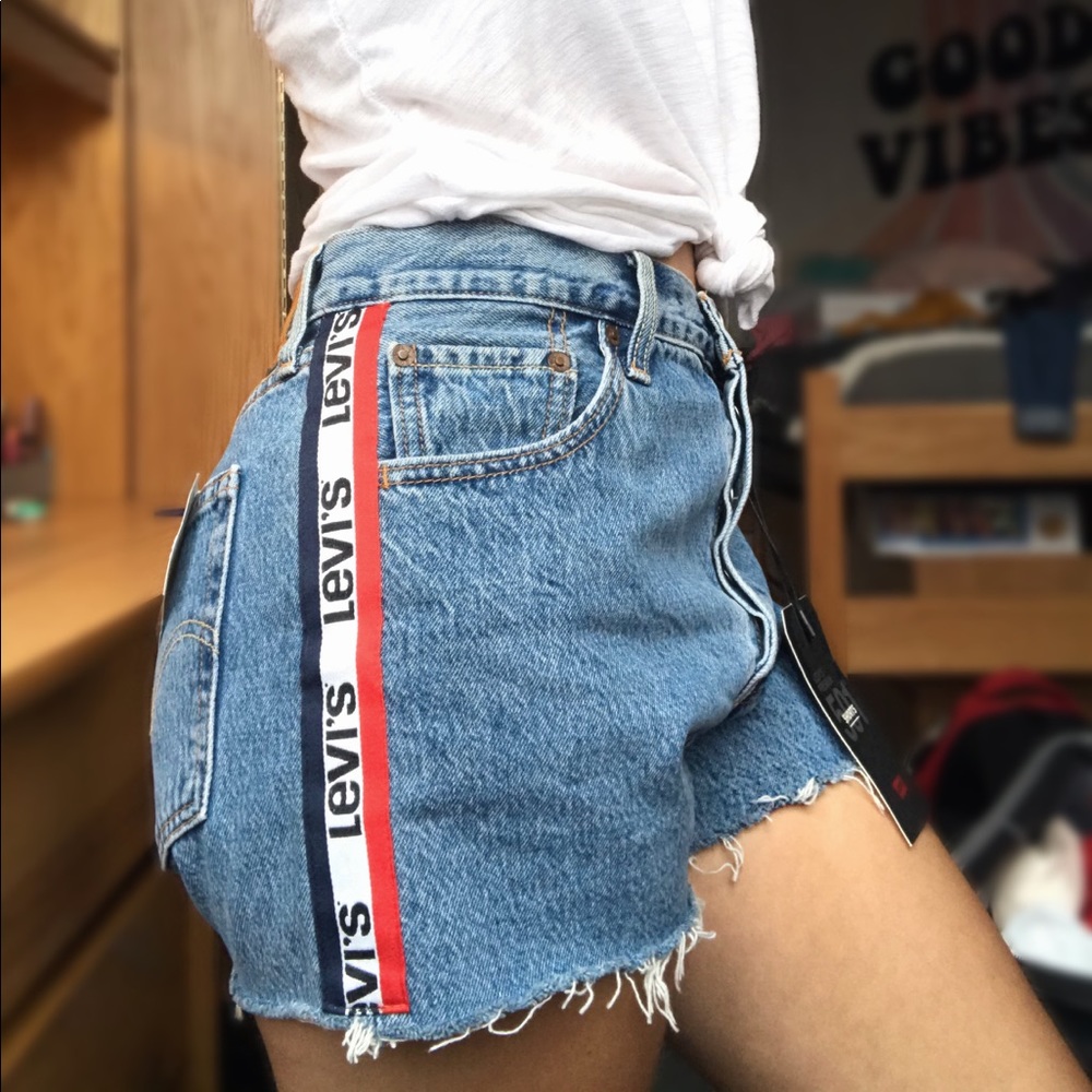 Levi’s 501 jean shorts